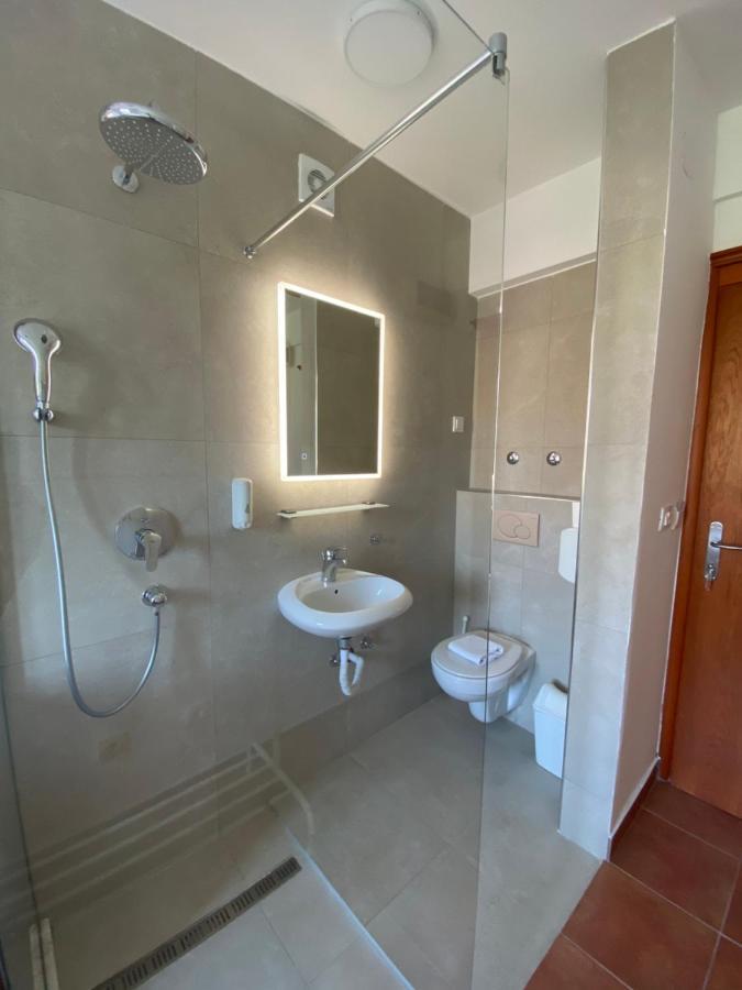 So Rooms City Centre Будва Екстер'єр фото