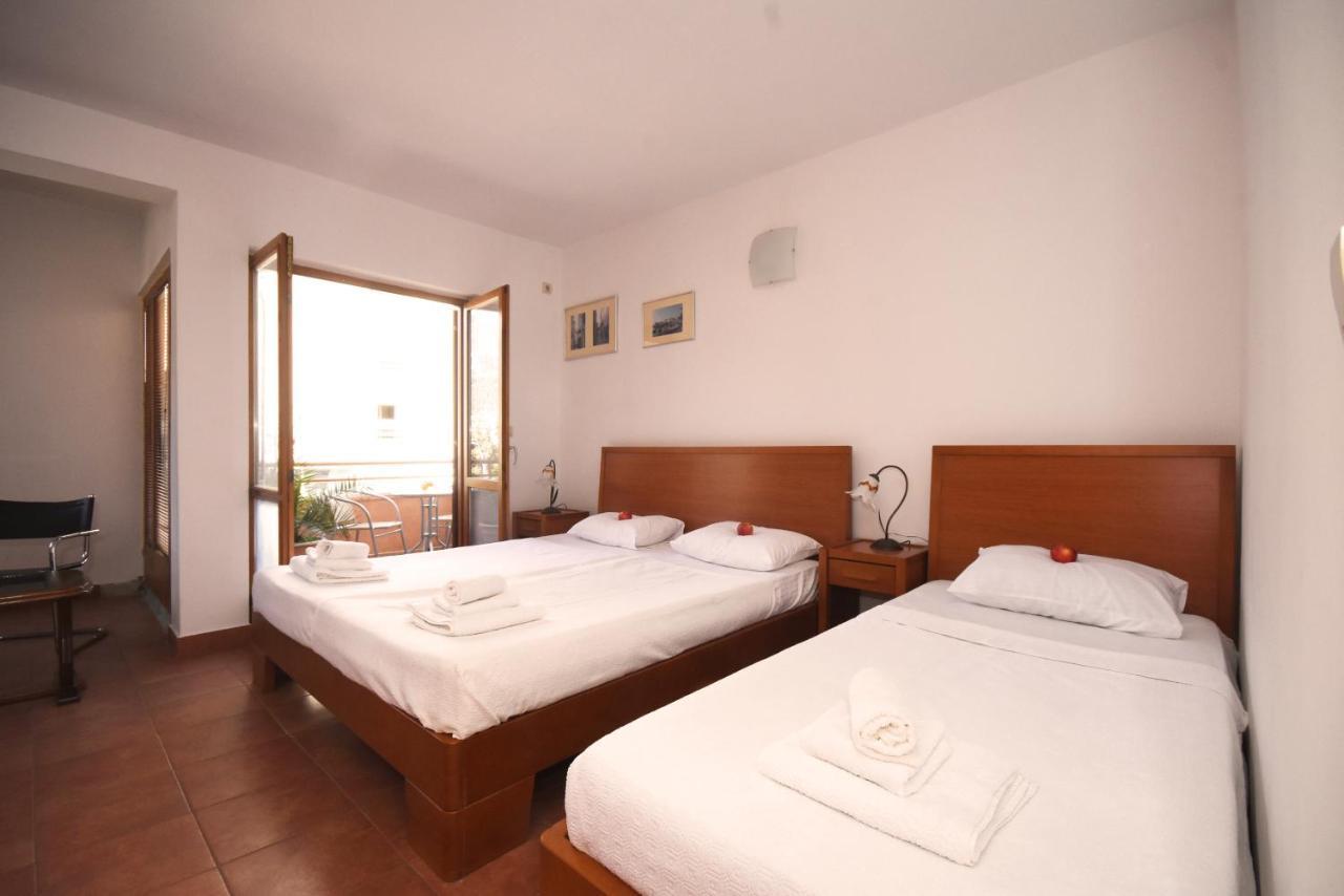 So Rooms City Centre Будва Екстер'єр фото
