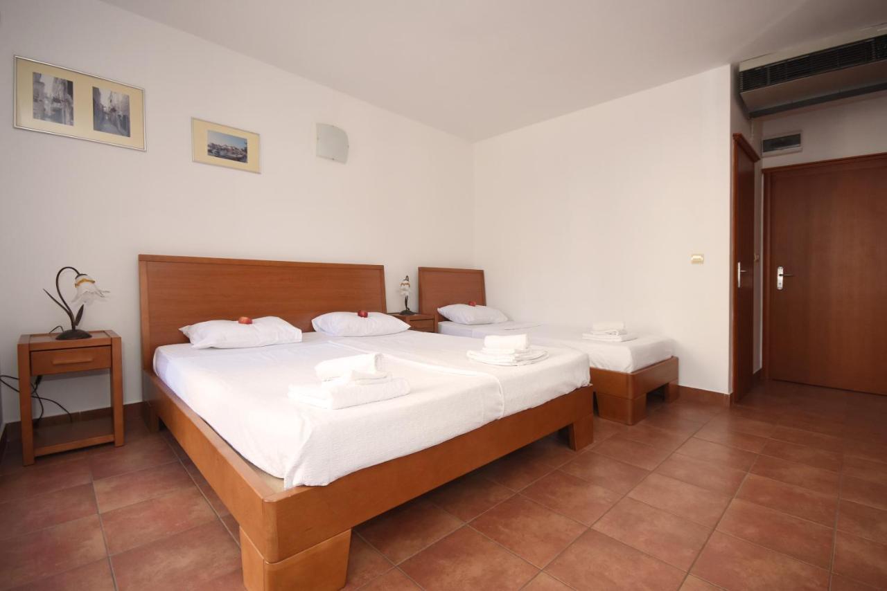 So Rooms City Centre Будва Екстер'єр фото