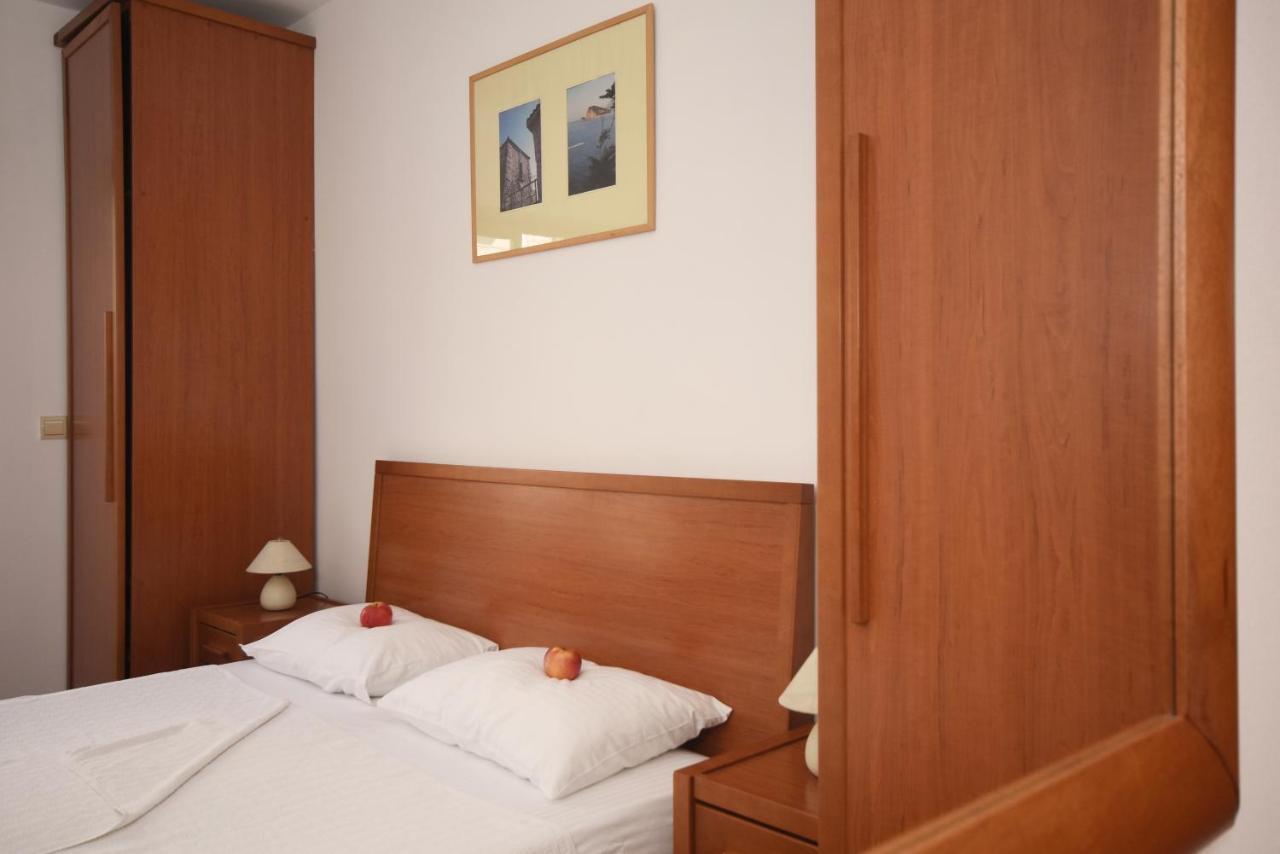 So Rooms City Centre Будва Екстер'єр фото